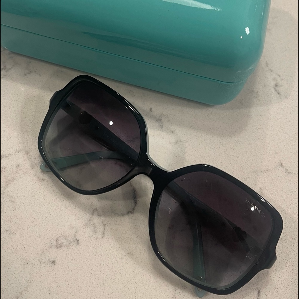 TIFFANY & CO Sunglasses